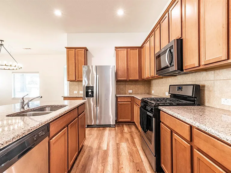 3094 Camden Park Ln — Photo 10