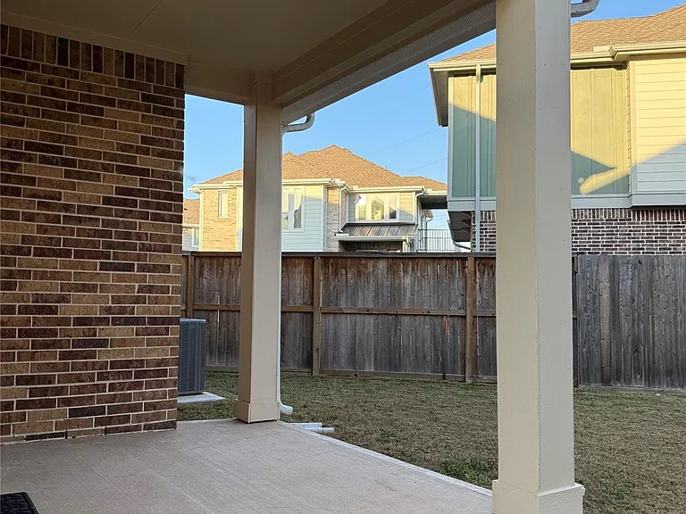 1442 Shaded Rock Dr — Photo 21