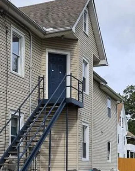 525 & 527 Asbury Ave #B — Photo 1