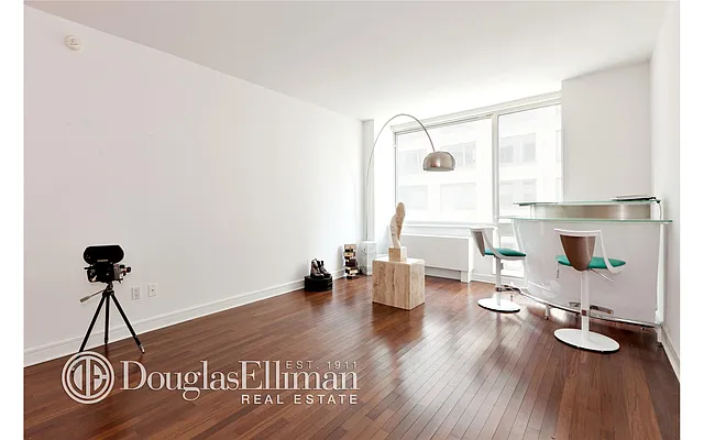 Rented by Douglas Elliman | media 4