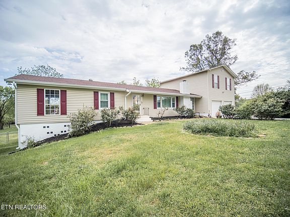 2nd image of 624 Tate Trotter Rd
