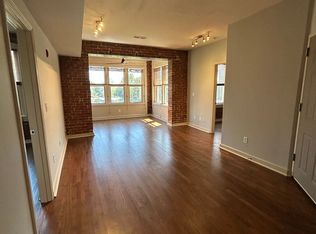 200 E 43rd St, Kansas City, MO 64111