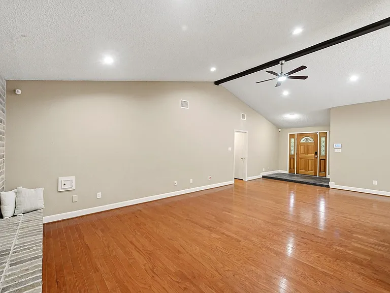 17511 Favor Bend Ct — Photo 13
