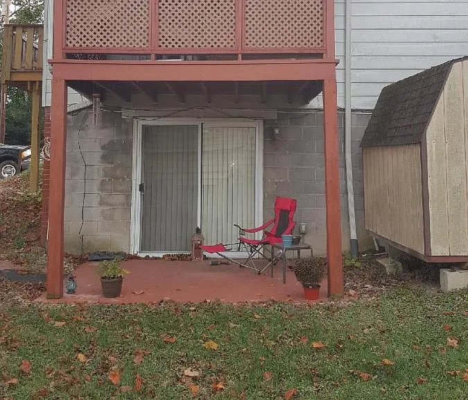 820 Grand St — Photo 12