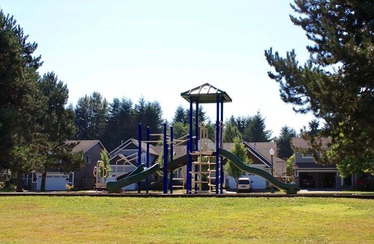 2nd image of 5001 Chambers Creek Loop SE