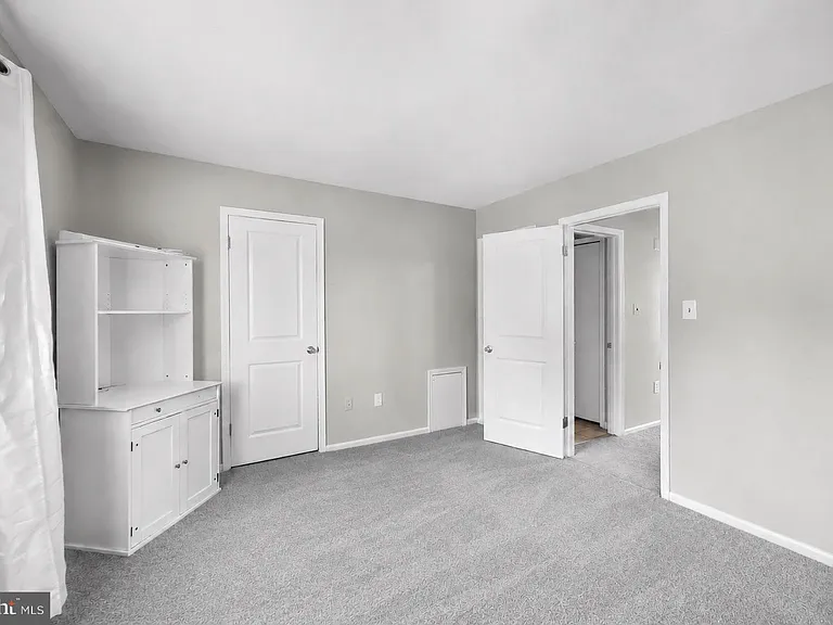 13 Hopewell Ln — Photo 12