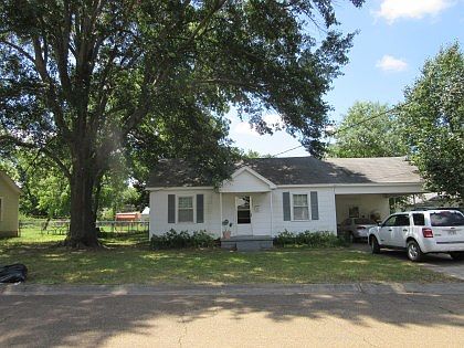 1st image of 717 Parkway St