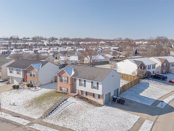3rd image of 2757 Berwood Ln