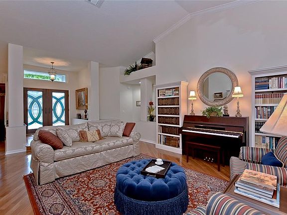 5th image of 16825 Blenheim Dr
