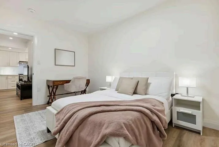 1156 Swan St #LOWER — Photo 13