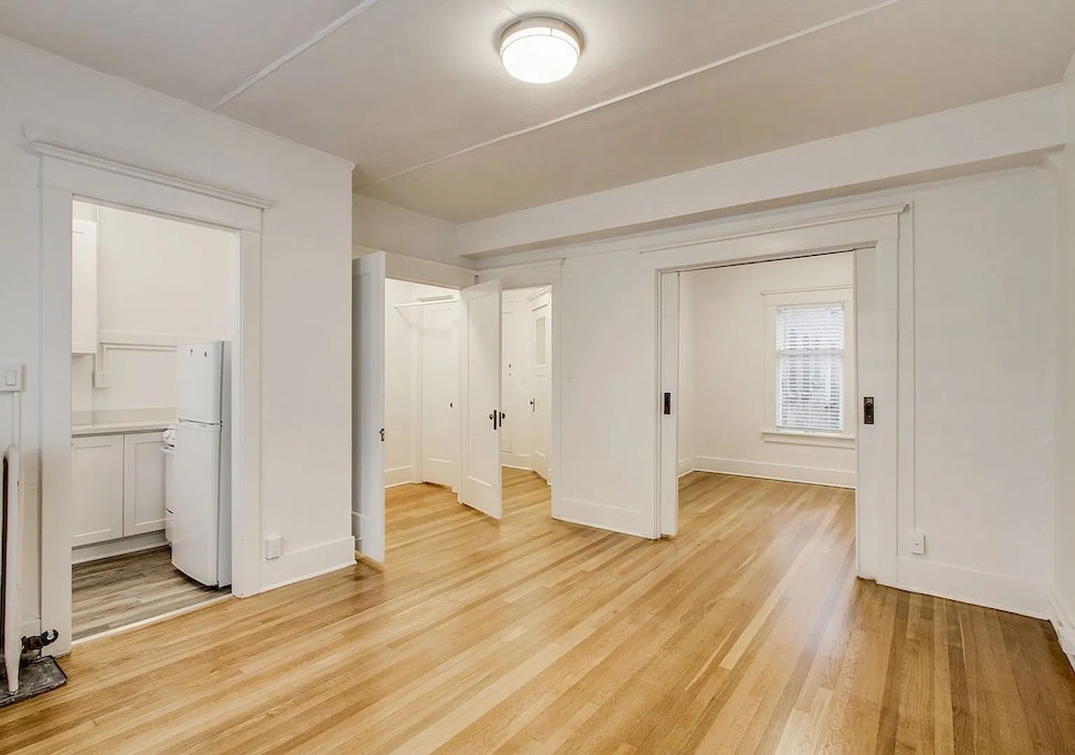 Virginian Apartments — Photo 2