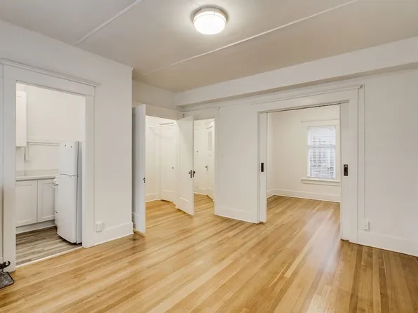 Virginian Apartments