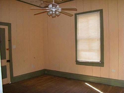 3rd image of 1036 Jackson St