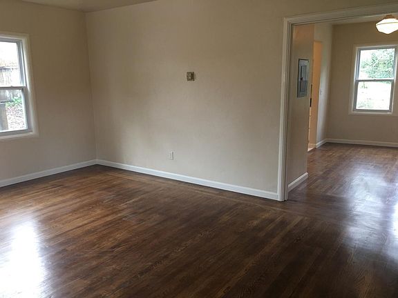 5th image of 13960 Arnold Dr