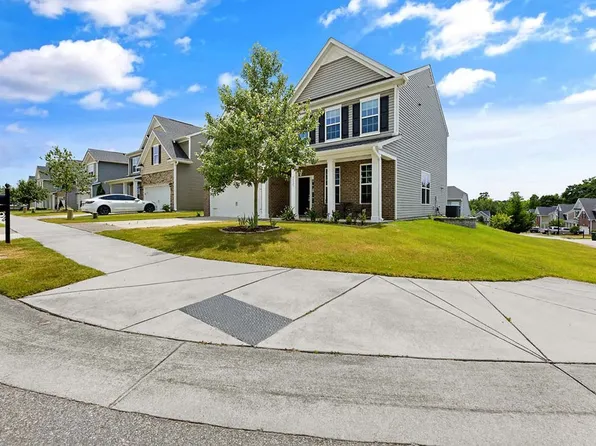 3525 Cashew Dr, Raleigh, NC 27616