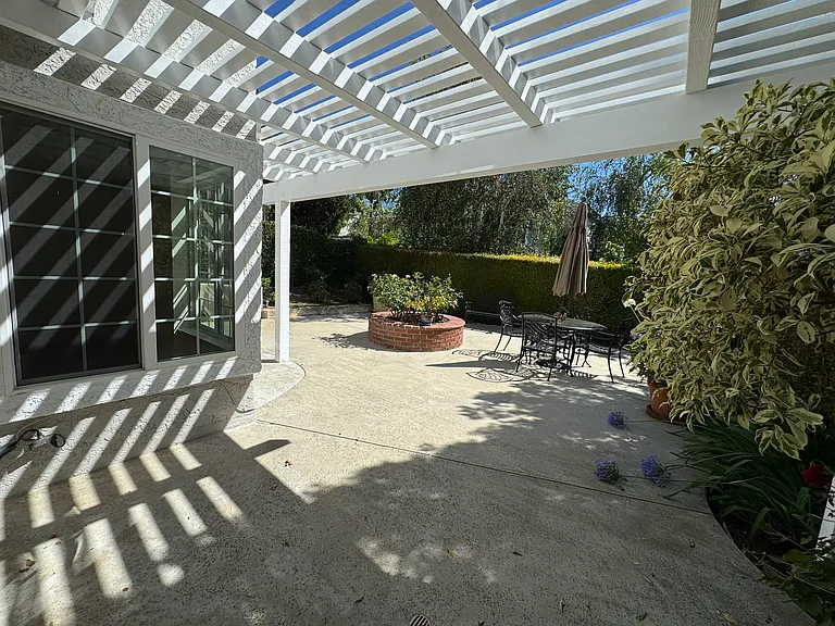 834 Sunstone St — Photo 24