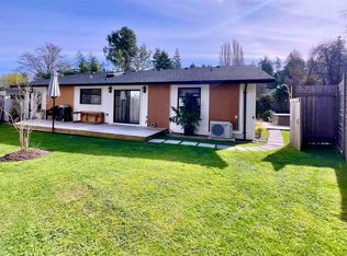 655 Dougall Rd, Gibsons, BC V0N 1V8