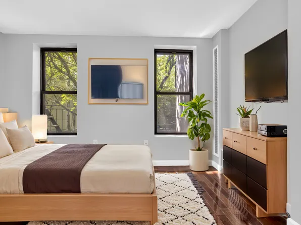 788 Classon Avenue image 4 of 6