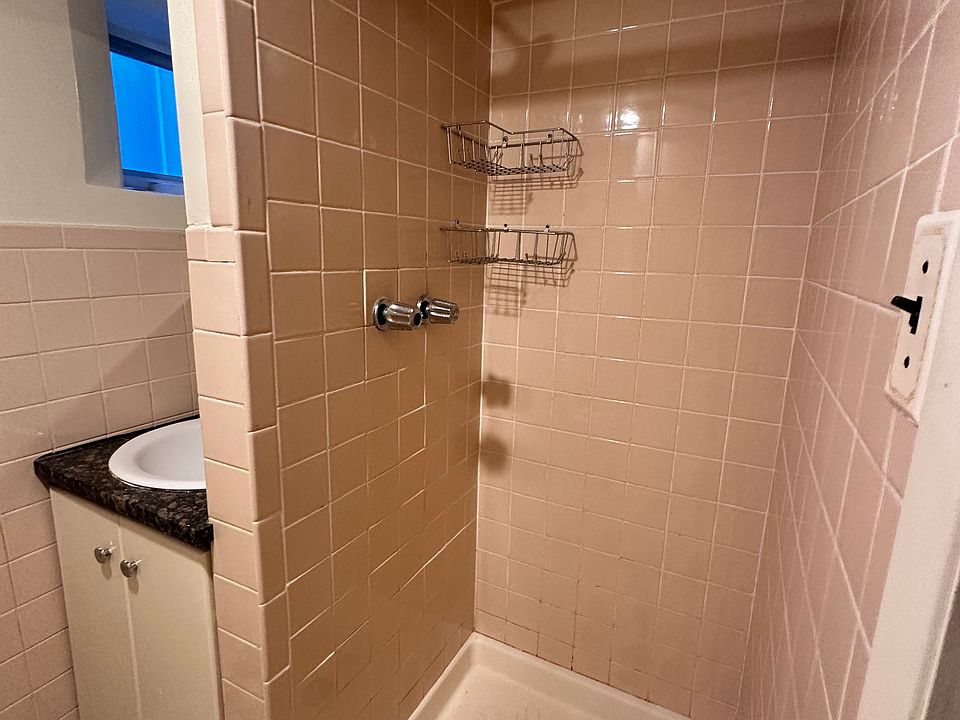 1st image of 9 Hillview Ave #1G