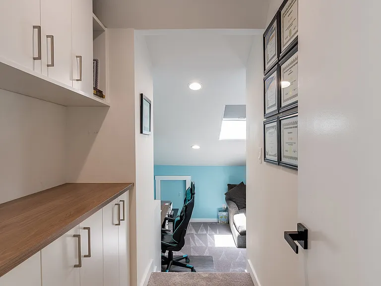 70 Mariani Ct — Photo 37