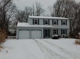 1487 White Oak Dr NE, Warren, OH
