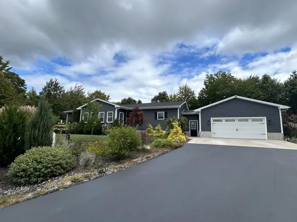 2244 Lorenson Rd, Muskegon, MI 49445
