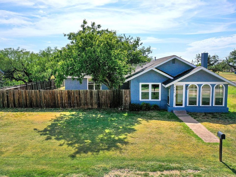 301 S Leavitt St, Weinert, TX 76388 MLS 20384303 Zillow