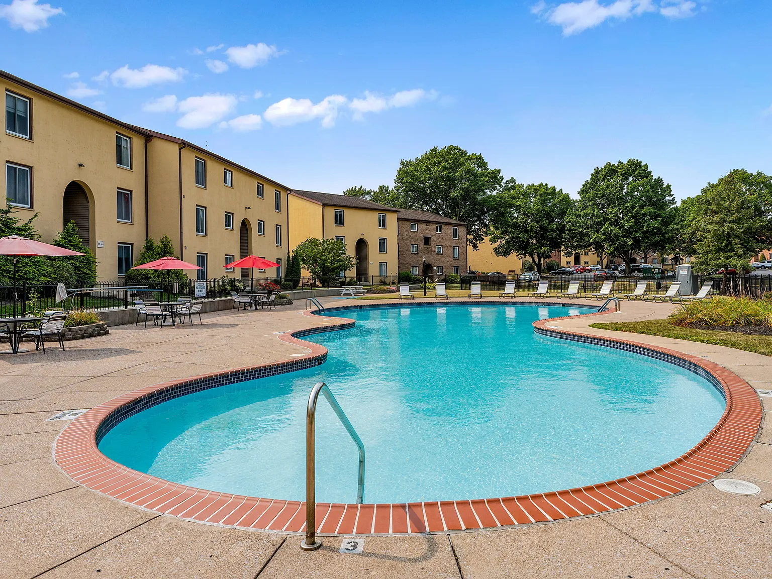 Rosedale Apartments — Photo 4