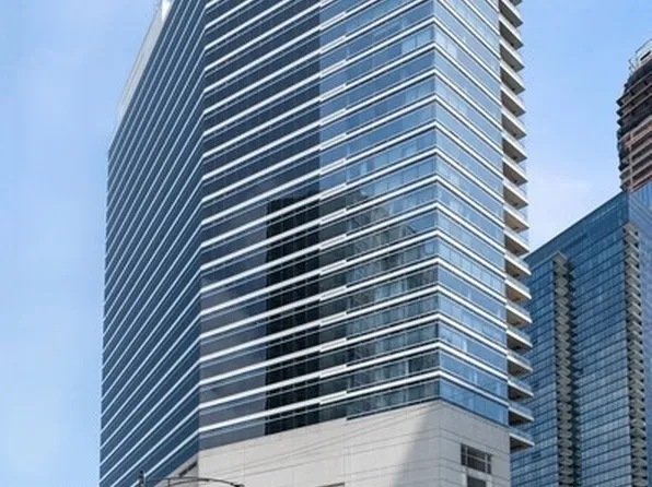 333 N Canal St APT 3205, Chicago, IL 60606