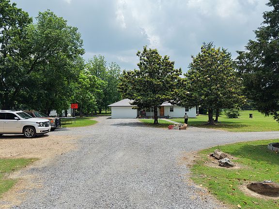 2nd image of 3647 SE Highway 63 #1