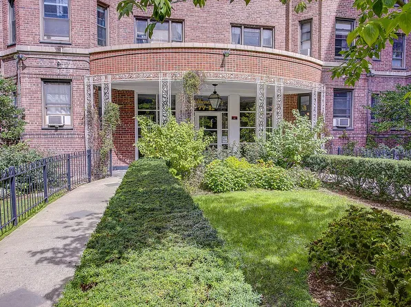 7711 35th Ave APT 1S, Flushing, NY 11372