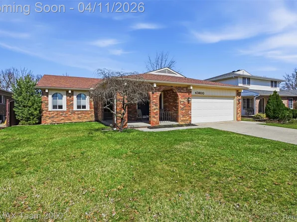43800 Simsbury St, Canton, MI 48187