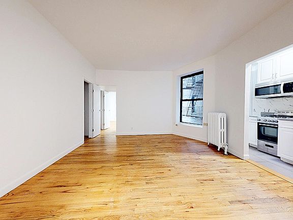 3rd image of 254 Seaman Ave APT A6