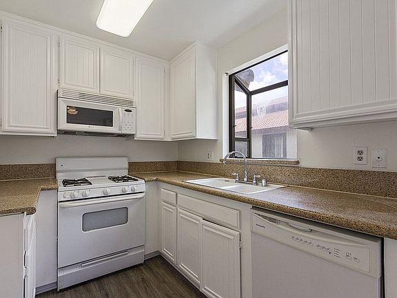 4th image of 28029 Sarabande Ln Unit 1226