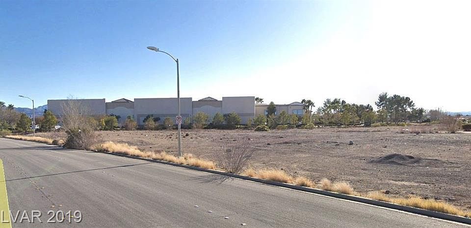 2nd image of 761 N Valle Verde Dr
