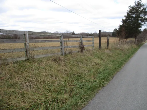 1015 Louden Rd, Williamsburg, KY 40769