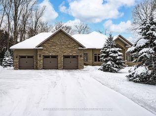 32 Gallagher Cres, Springwater, ON L9X 0K1