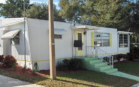2nd image of 16 Lake Gardens Dr