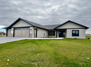 115 Barber Cir, Granite Falls, MN 56241