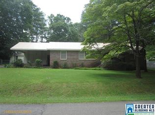 609 Hillandale Dr, Talladega, AL 35160