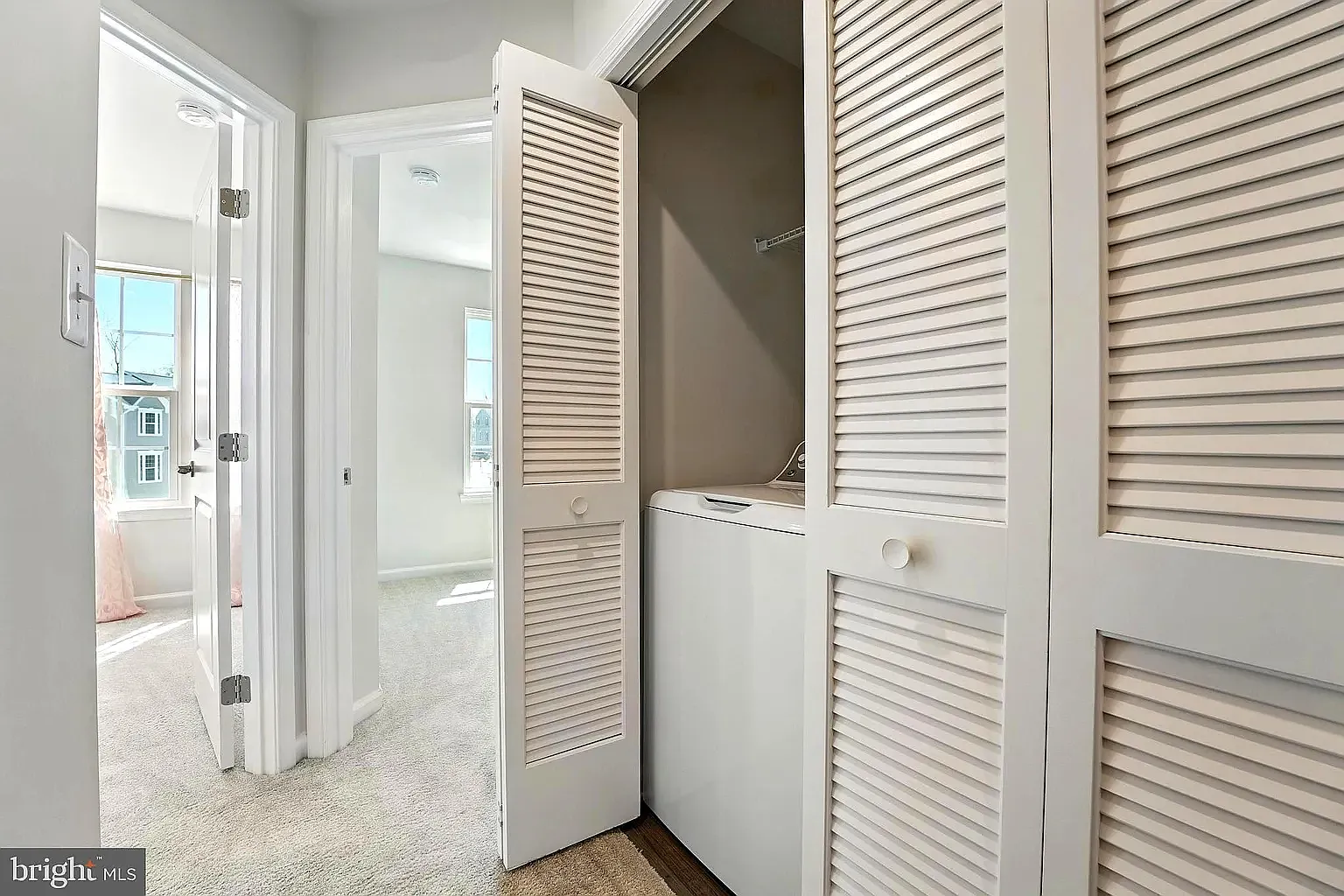 3 bed, 2.5 bath, 1700 sqft, $2,550 — Photo 4