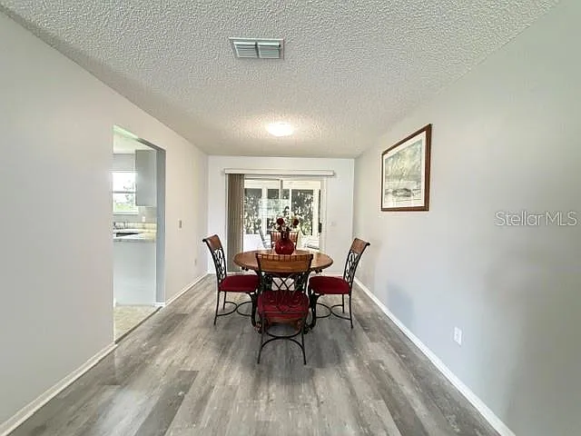 335 San Marino Dr — Photo 8