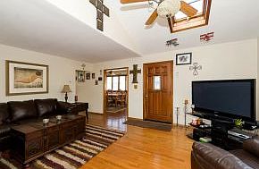 3rd image of 63 Abbey Ct