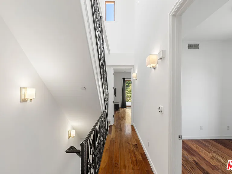 744 N Alfred St #104 — Photo 21