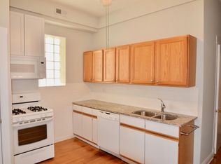4516 N Malden St #2R, Chicago, IL 60640