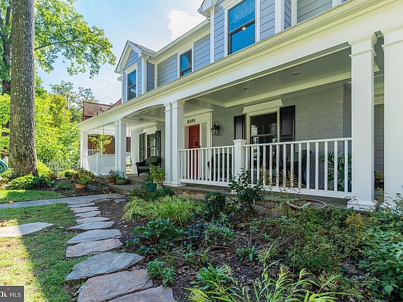 3rd image of 8204 Moorland Ln