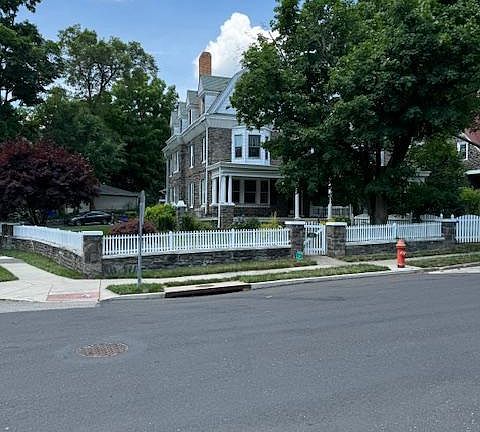 5th image of 47 W Phil Ellena St