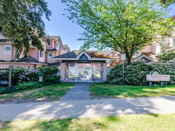 7433 16th St #19, Burnaby, BC V3N 4Z5