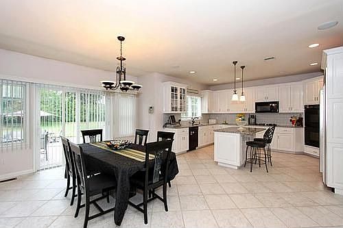 3rd image of 5 Chauncey Pl