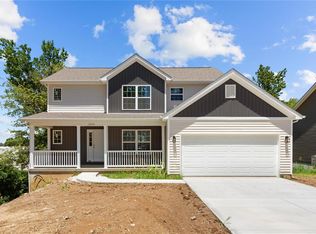 12121 Rose Mdws, Maryland Heights, MO 63043